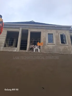 A Strong Fence Doesn't Just Stand—it Protects.
