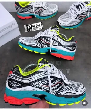 Luxury Saucony Omini