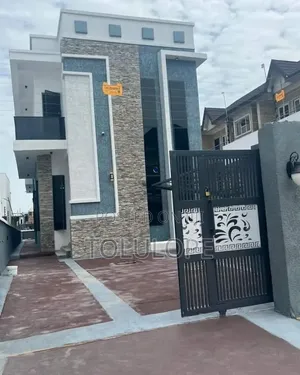 5bdrm Duplex in Magodo Shangisha for rent