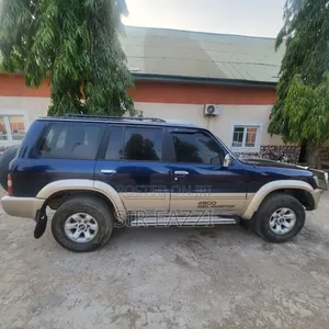 Nissan Vanette 2003 Blue