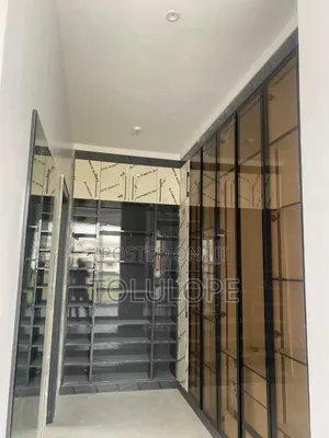 5bdrm Duplex in Ogudu Gra for rent