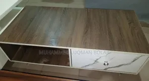 Sitting Room Quality Center Table