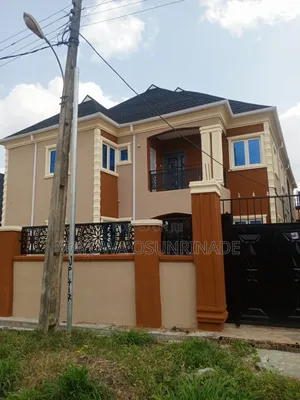 2bdrm Apartment in Akilapa Extension, Idishin for rent