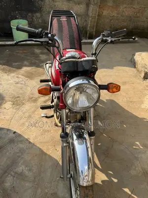 Hero Hunter 100 2023 Red