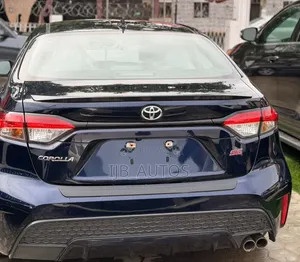 Toyota Corolla 2022 Blue