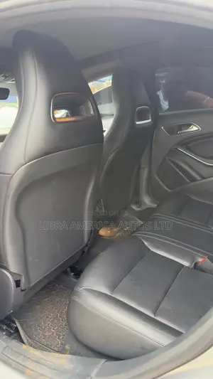 Mercedes-Benz CLA-Class CLA 250 4MATIC Sedan 2015 Silver