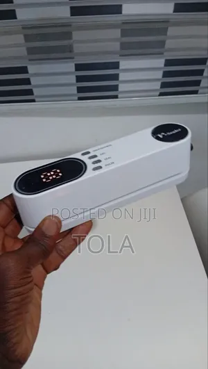 USB Vacuum Sealer With Digital Display, Includes Pumps Sealing Bags