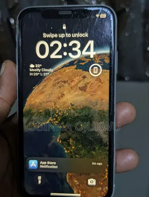 Apple iPhone XR 64 GB White