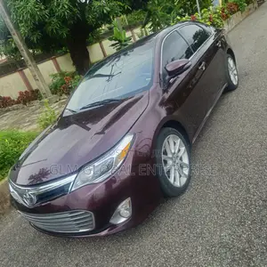 Toyota Avalon XLE 4dr Sedan (3.5L 6cyl 6A) 2014 Maroon