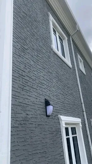 Modern Gravitex Wall Decoration