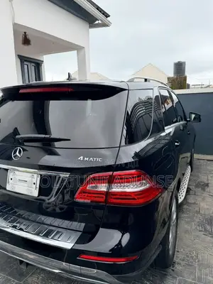 Mercedes-Benz M Class ML350 4MATIC 4dr SUV AWD (3.5L 6cyl 7A) 2015