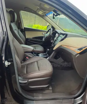 Hyundai Santa Fe GLS 4dr SUV AWD (3.3L 6cyl 6A) 2014 Black