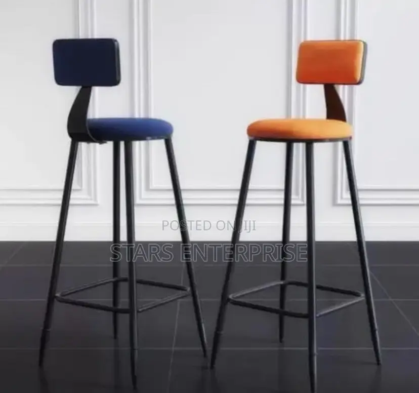 Bar Stool / Modern High Stool