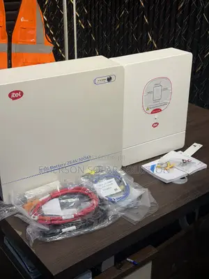 Itel 2.5kwh 24v Paired With Itel 3kva 24v Hybrid Inverter