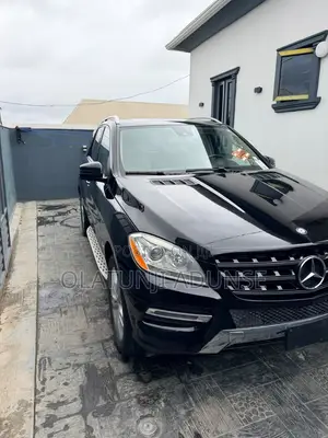 Mercedes-Benz M Class ML350 4MATIC 4dr SUV AWD (3.5L 6cyl 7A) 2015