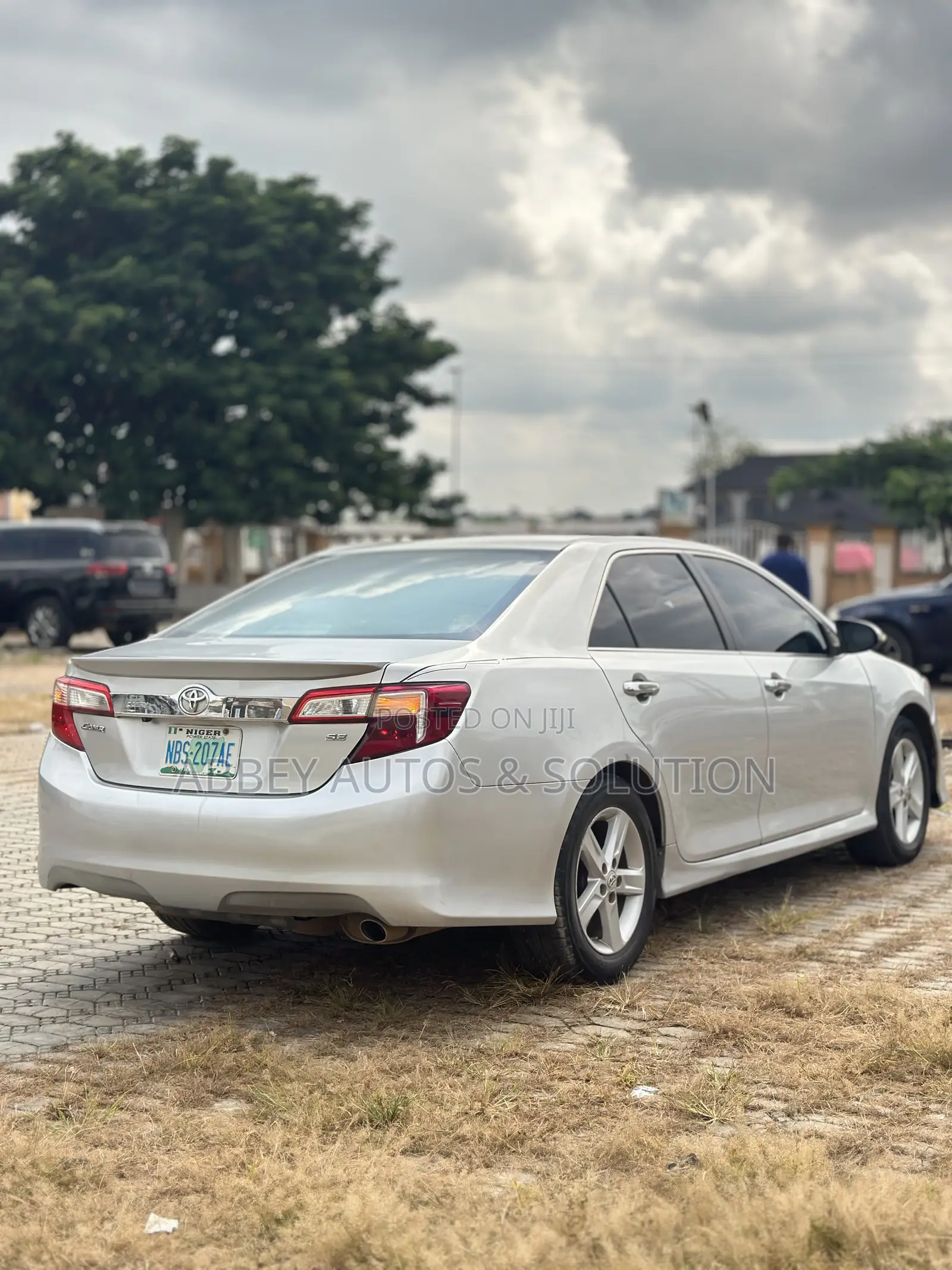 Toyota Camry 2014 Silver