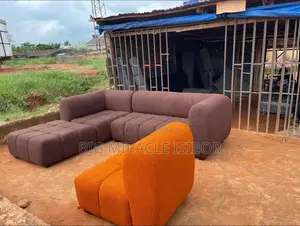 A Complete Set of Chair