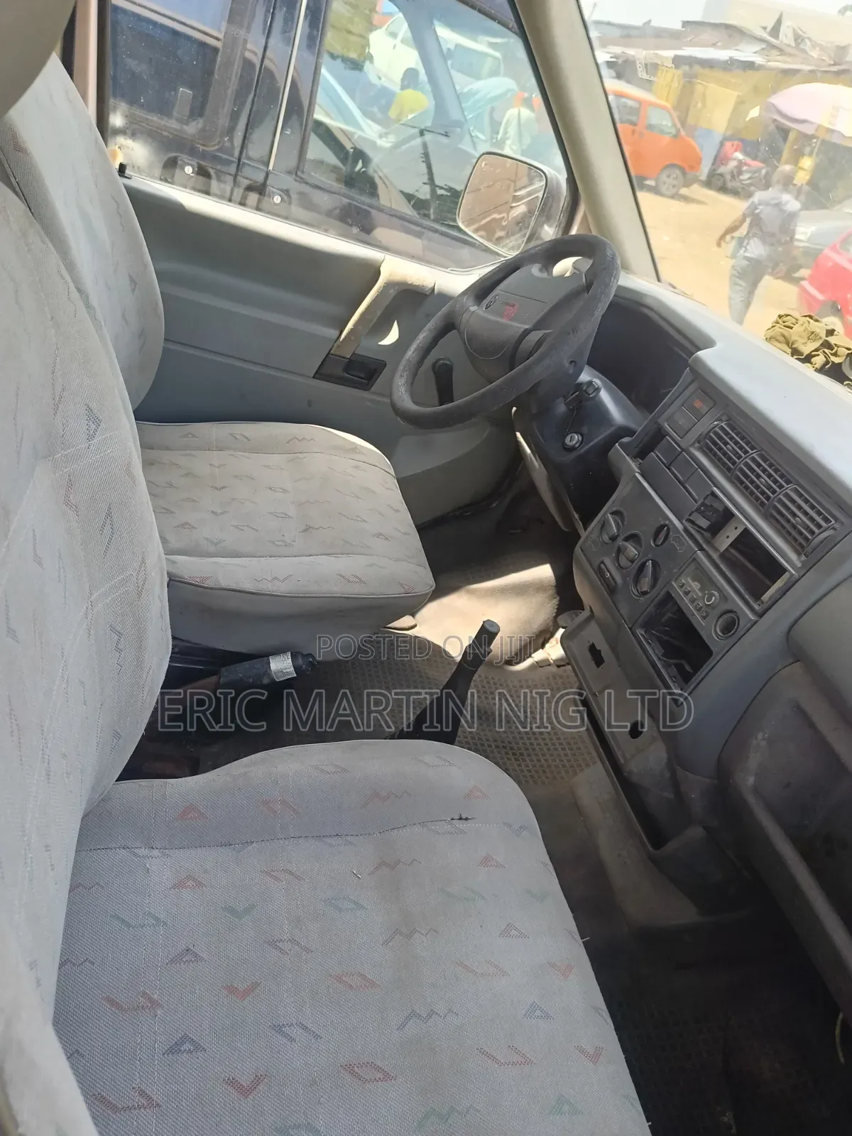 Volkswagen Transporter 2005 Pink