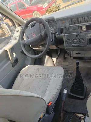 Volkswagen Transporter 2005 Pink