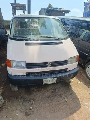 Volkswagen Transporter 2005 Pink