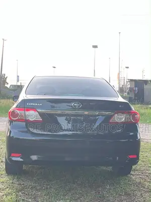 Toyota Corolla 2013 Black