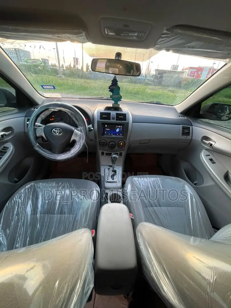 Toyota Corolla 2013 Black
