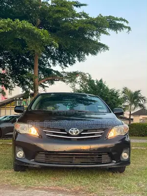 Toyota Corolla 2013 Black