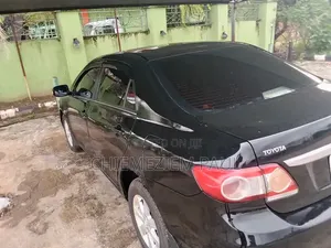 Toyota Corolla 2010 Black