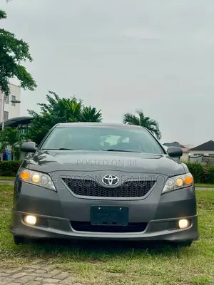 Toyota Camry 2007 Gray