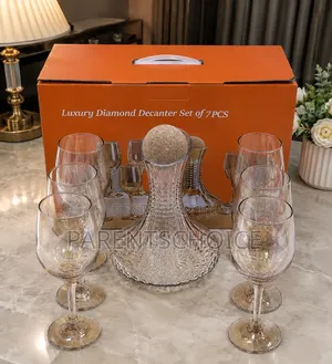 Luxury Diamond Decanter Set – 7 Pieces A