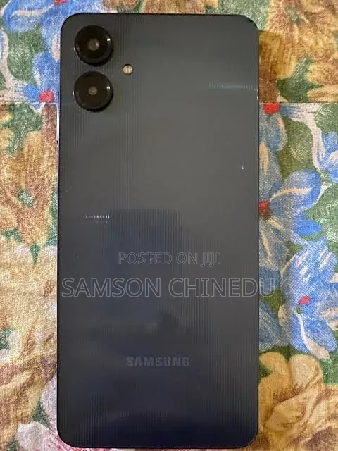 Samsung Galaxy A06 64 GB Black