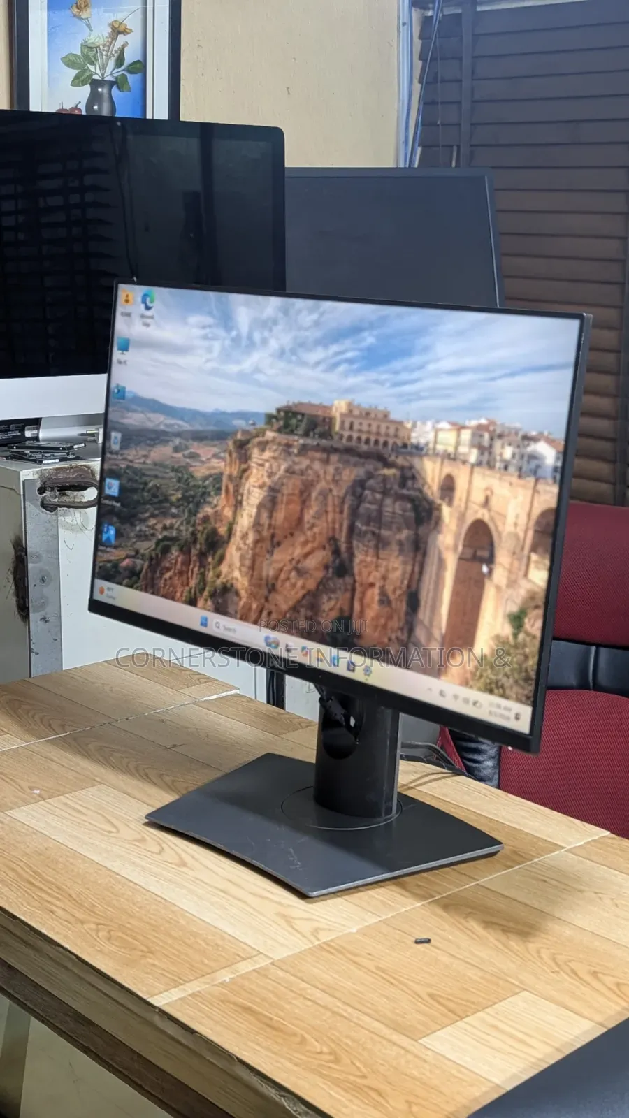 DELL P2719HC Monitor (2022)