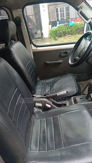 Suzuki APV Minibus 2010 Green