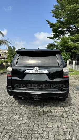 Toyota 4-Runner SR5 Premium 4dr SUV (4.0L 6cyl 5A) 2015 Black