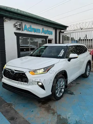 Toyota Highlander Limited 2022 White