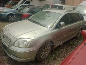 Toyota Avensis 2005 Silver