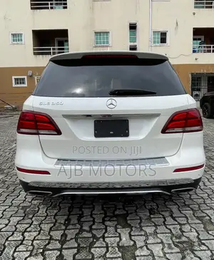 Mercedes-Benz GLE-Class GLE 350 2017 White