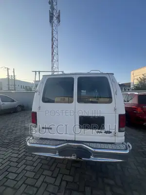 Ford E250 2010 White