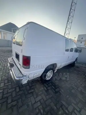 Ford E250 2010 White