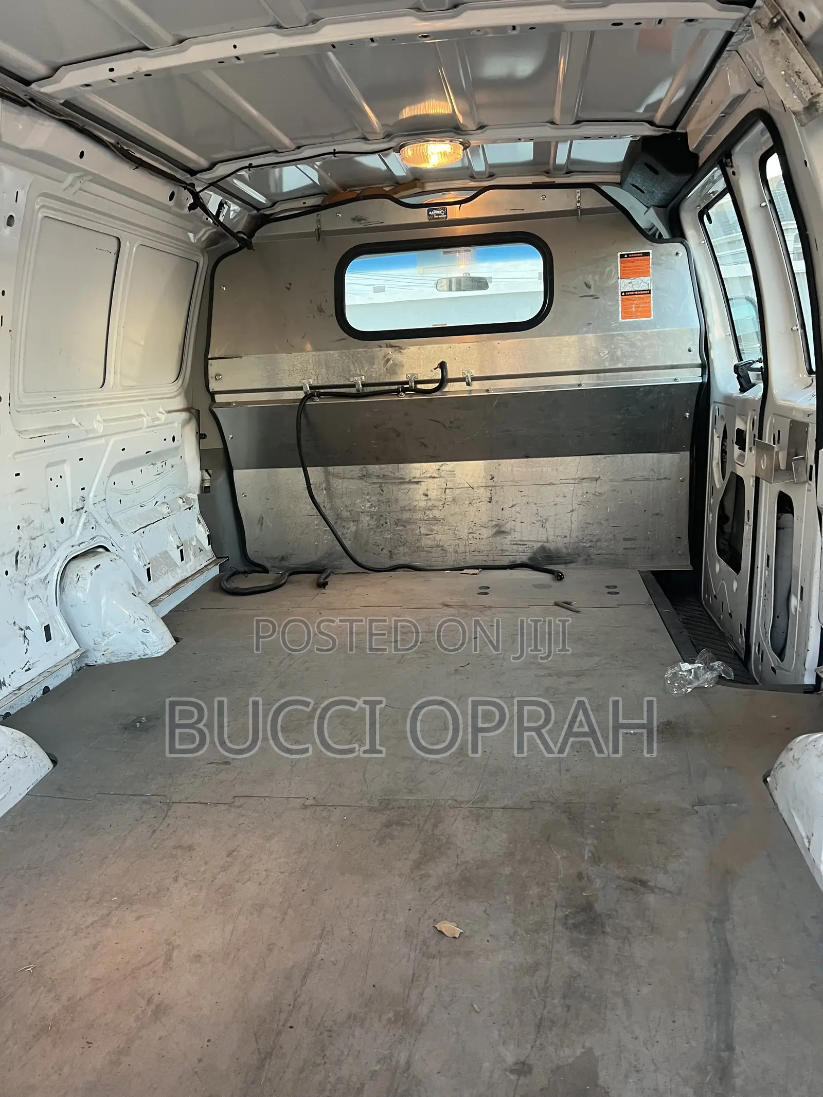 Ford E250 2010 White