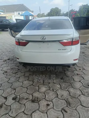 Lexus ES 2015 White