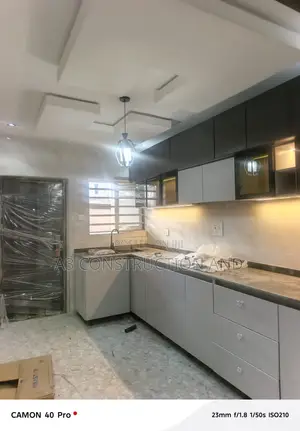 3bdrm Block of Flats in Okebadan Estate for rent