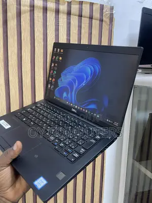 Laptop Dell Latitude 7390 8GB Intel Core i5 SSD 256GB