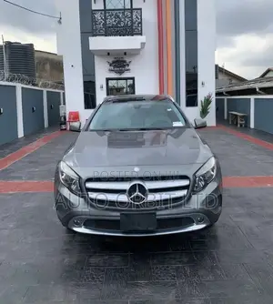 Mercedes-Benz GLA 250 2017 Gray