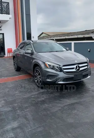Mercedes-Benz GLA 250 2017 Gray