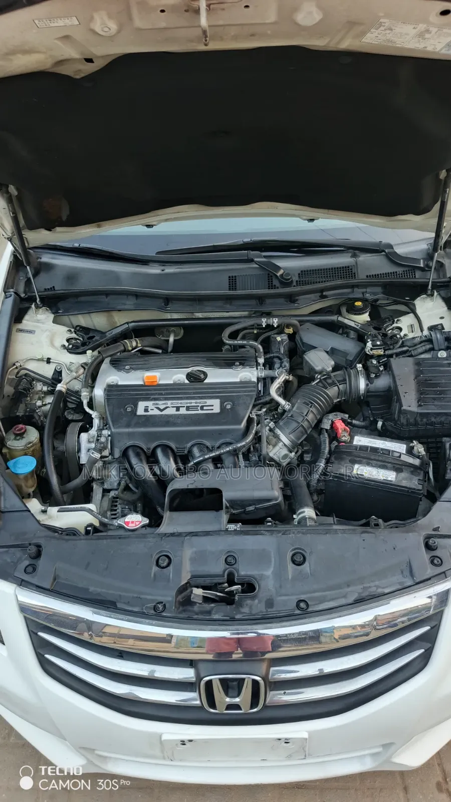 Honda Accord 2010 White
