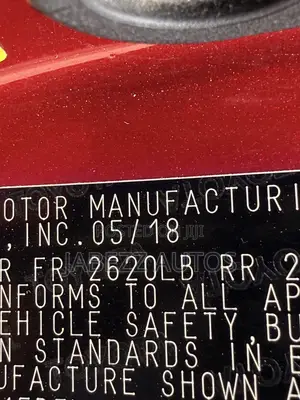 Toyota Avalon Touring (3.5L 6cyl 6A) 2018 Maroon