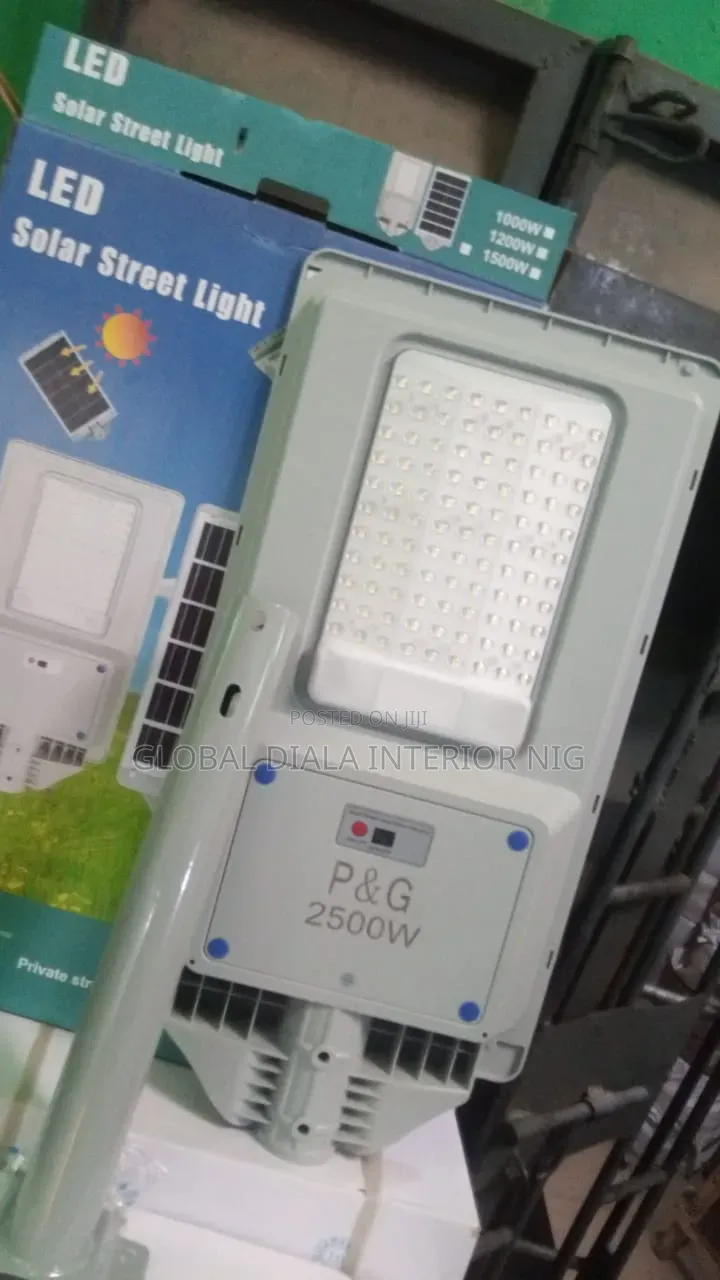 2500 Watts P G Solar Street Lights