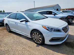 Hyundai Sonata Sport 4dr Sedan (2.4L 4cyl 6A) 2015 White