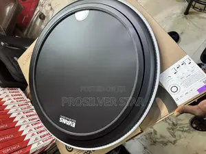 Evans RealFeel Drum Practice Pad – 22”